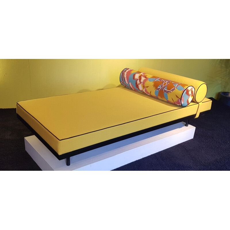 Vintage daybed  for Simmons in yellow wool and steel 1950