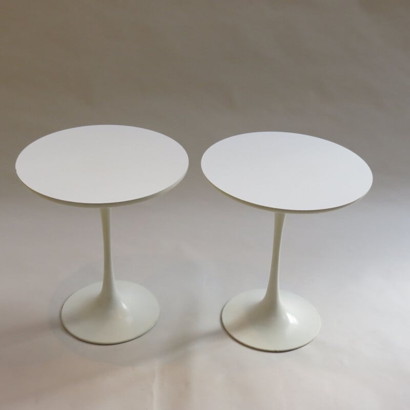 Paire de tables d'appoint vintage pour Arkana en formica blanc et aluminium 1960