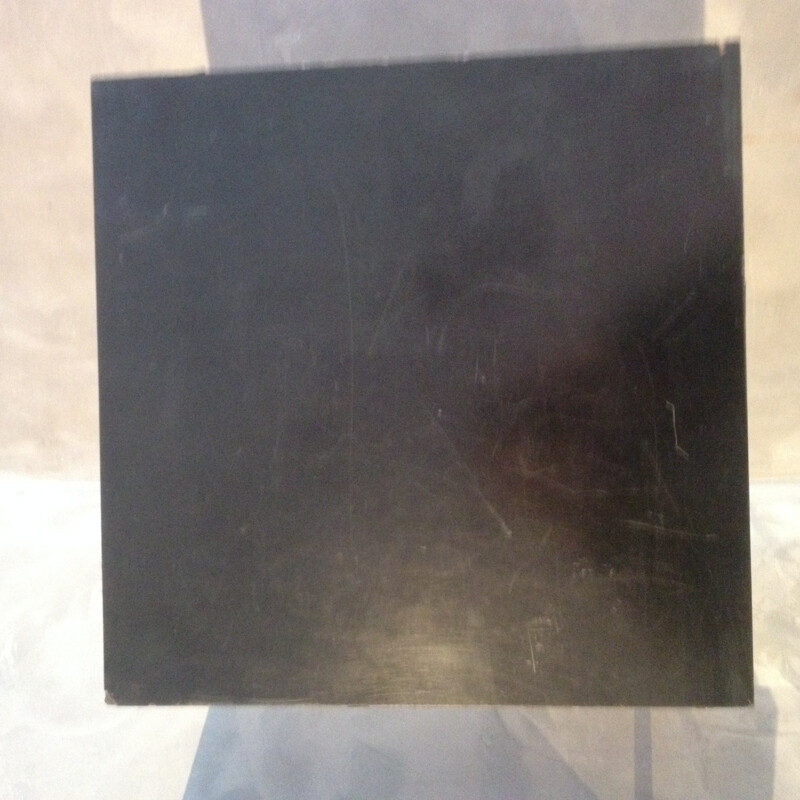 Table d'appoint noire en mélaminé et métal, Pierre GUARICHE - 1950