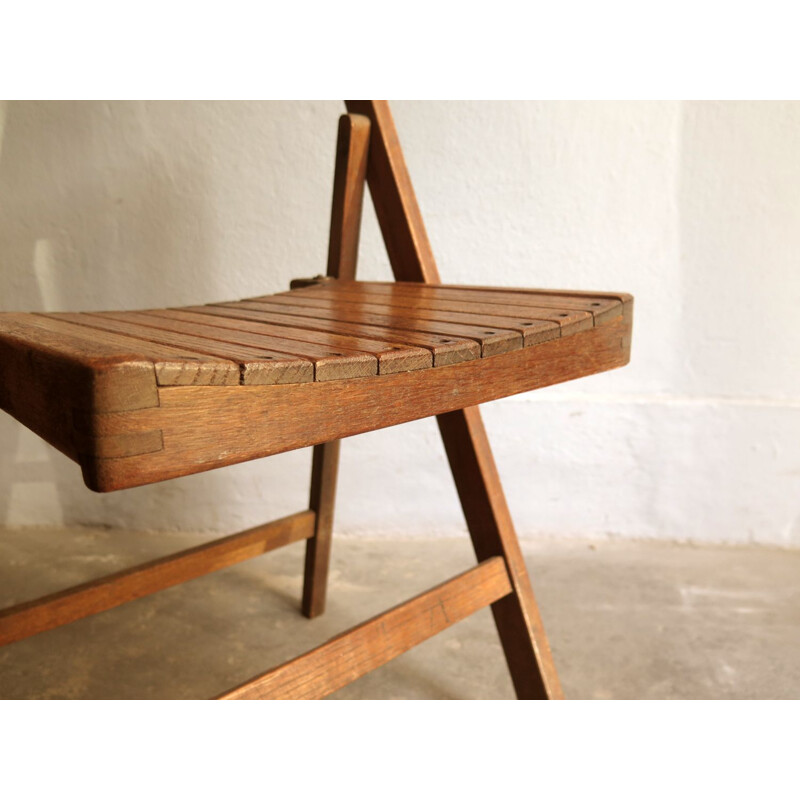 Vintage foldable chair in wood 1950