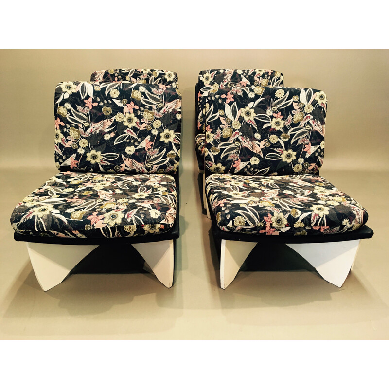 Set of 4 vintage armchairs in black floral fabric and wood 1960