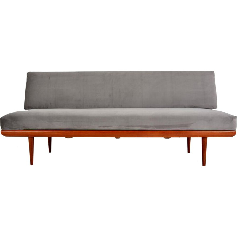 Minerva daybed by Peter Hivdt and Orla Molgaard-Nielsen