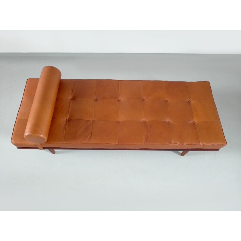 Vintage Daybed in Teak Hans Wegner Model GE 19 for Getama, Denmark, 1956