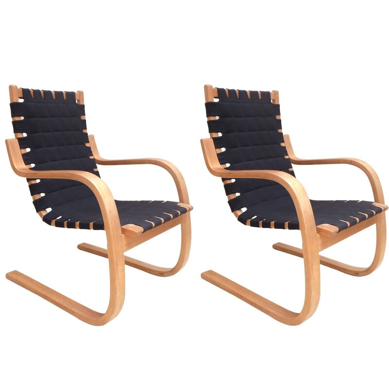 Pair of lounge armchairs, Alvar AALTO - 1970s