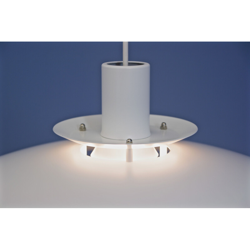 White Danish pendant lamp by Form Light