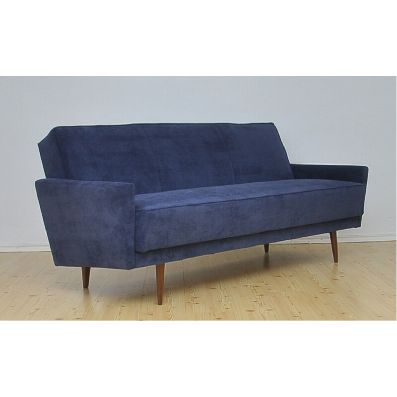 Vintage blue daybed in beechwood