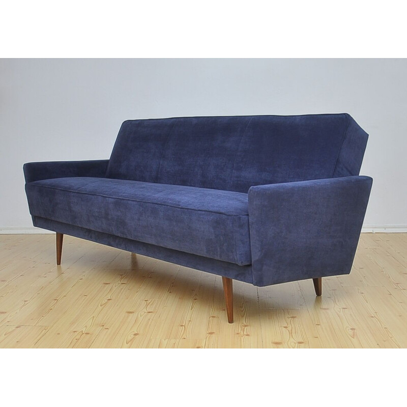 Vintage blue daybed in beechwood