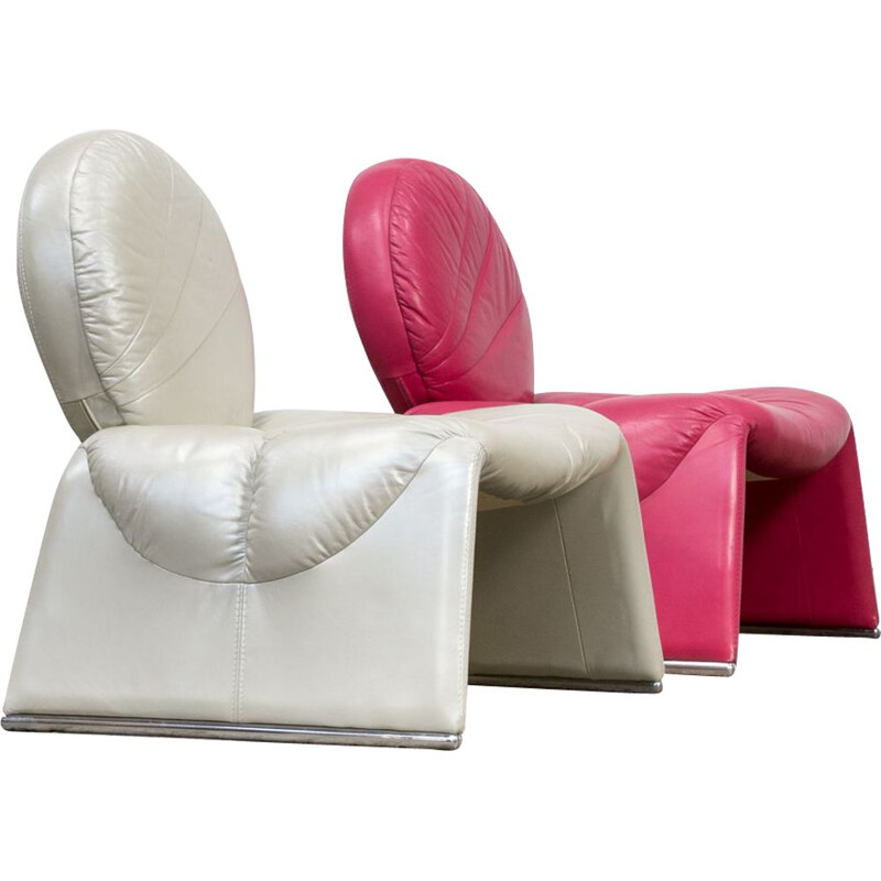 Pair of Calipso C35 armchairs in leather
