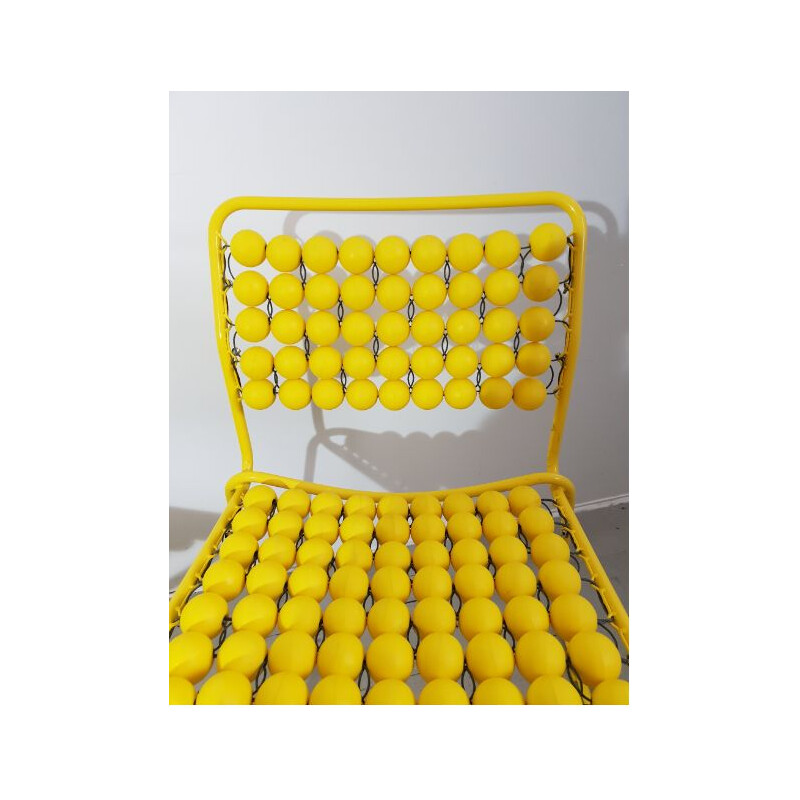 Paire de chaises vintage jaunes en acier et plastique 1980