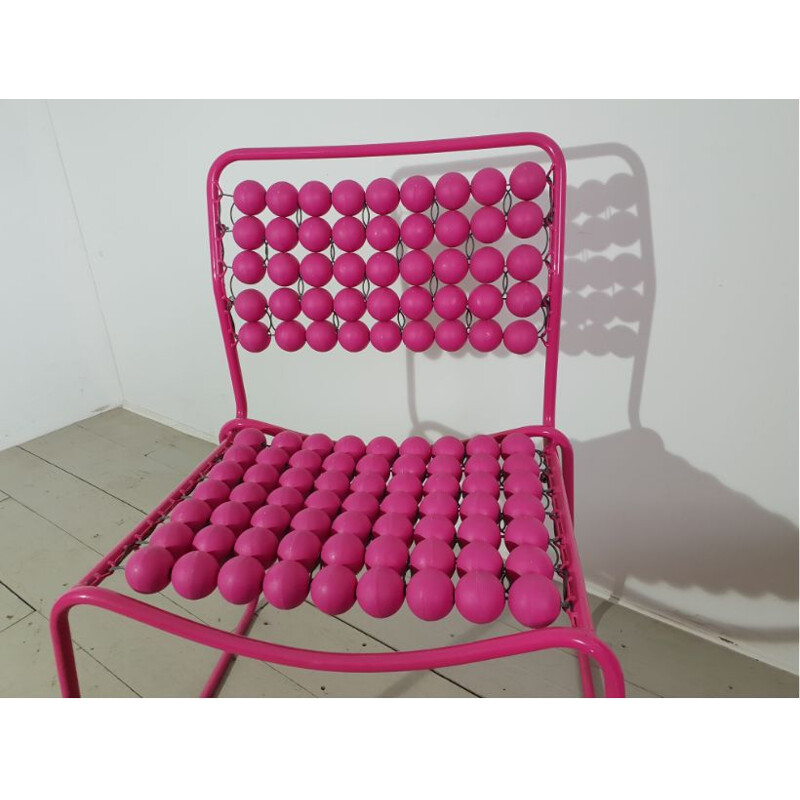 Paire de chaises vintage roses en acier et plastique 1980