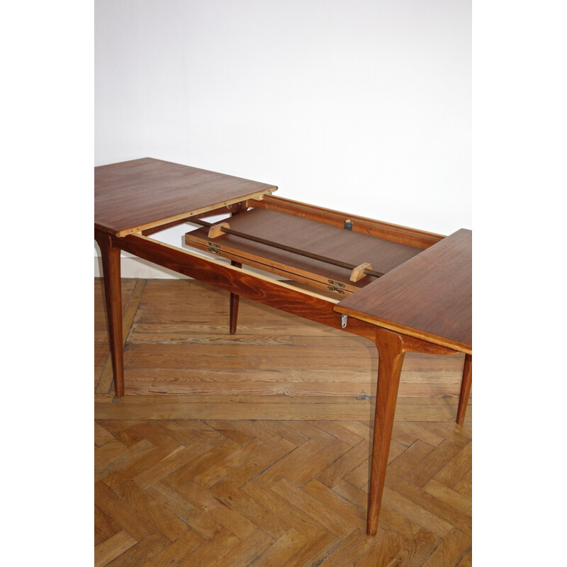 Vintage scandinavian extendable table in teak 1960