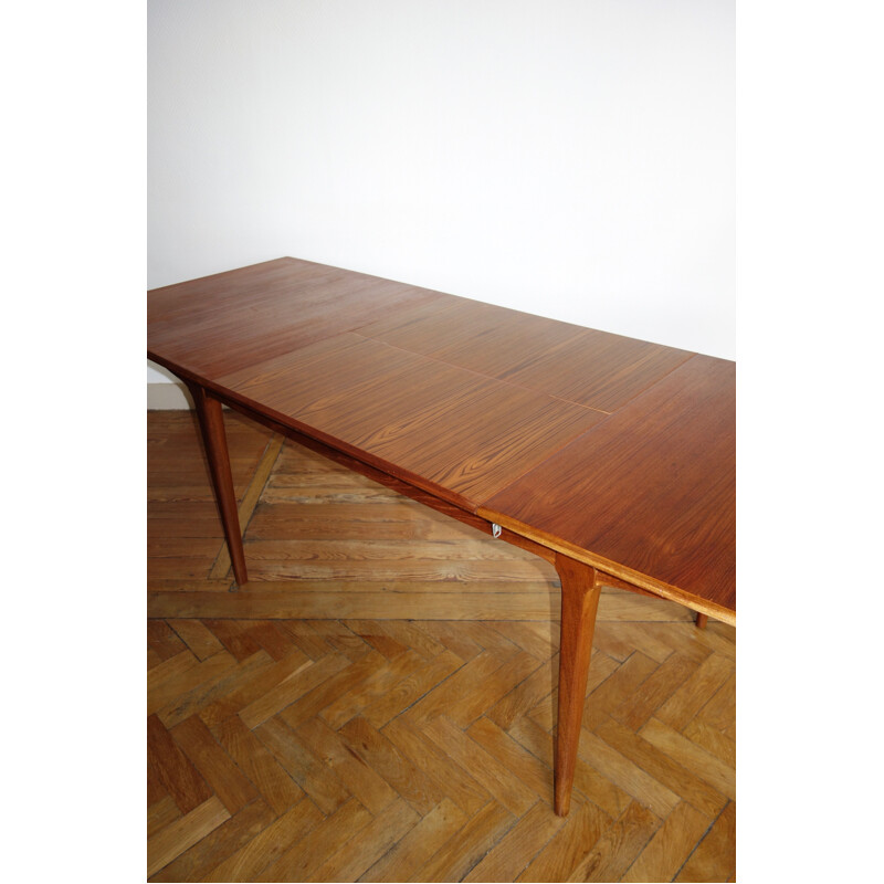 Vintage scandinavian extendable table in teak 1960