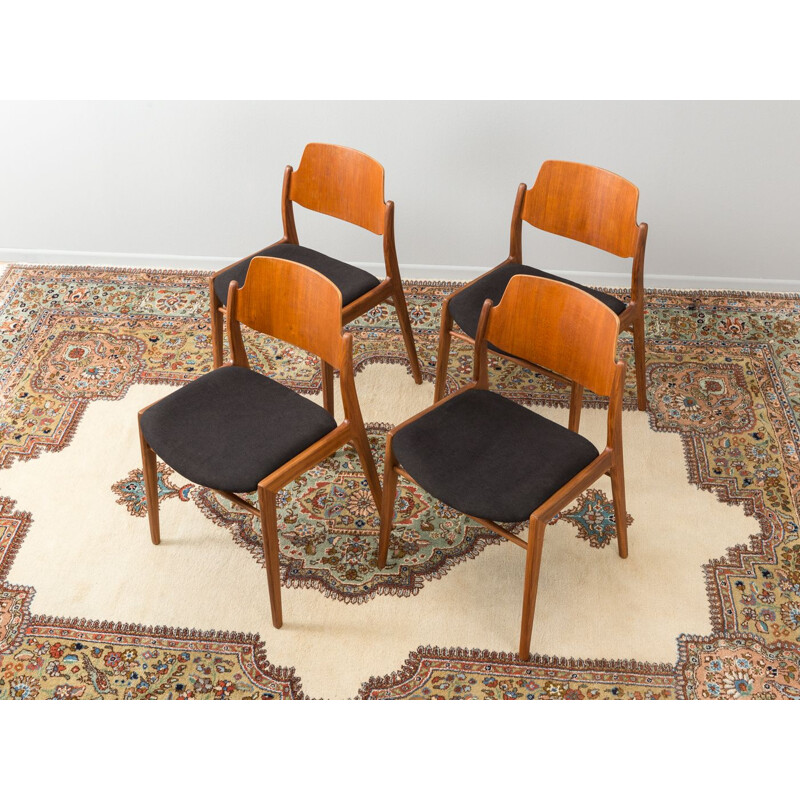 Suite de 4 chaises vintage par Wilkhahn