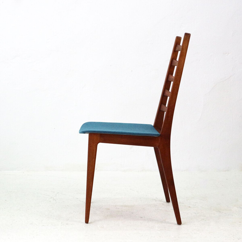 Blue dining chair in teak