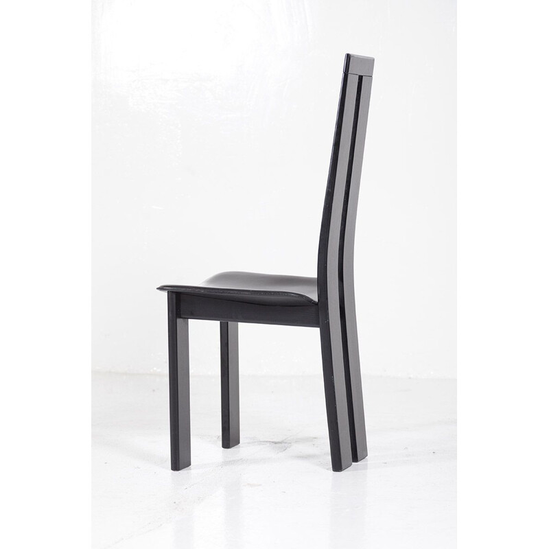 4 chaises à repas vintage noir par Pietro Costantini,1970