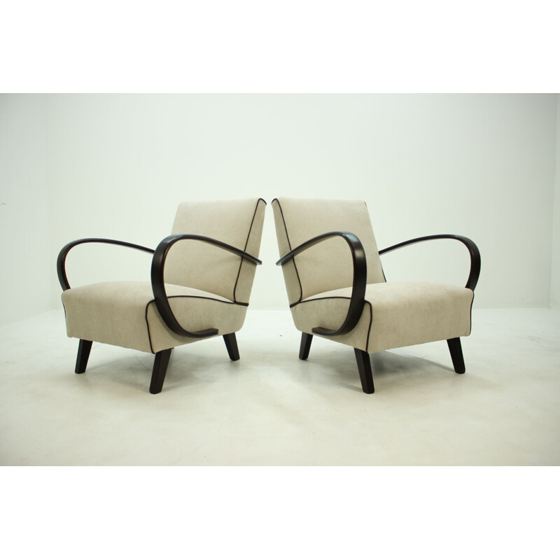 Set of two vintage armchairs in oak by Jindřich Halabala, Czechoslovakia 1950s