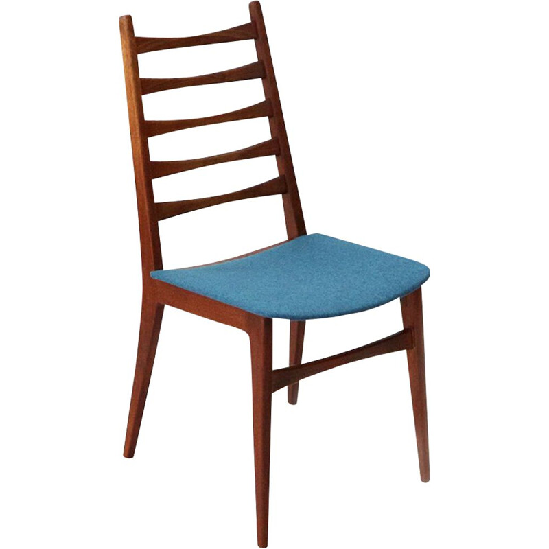 Blue dining chair in teak