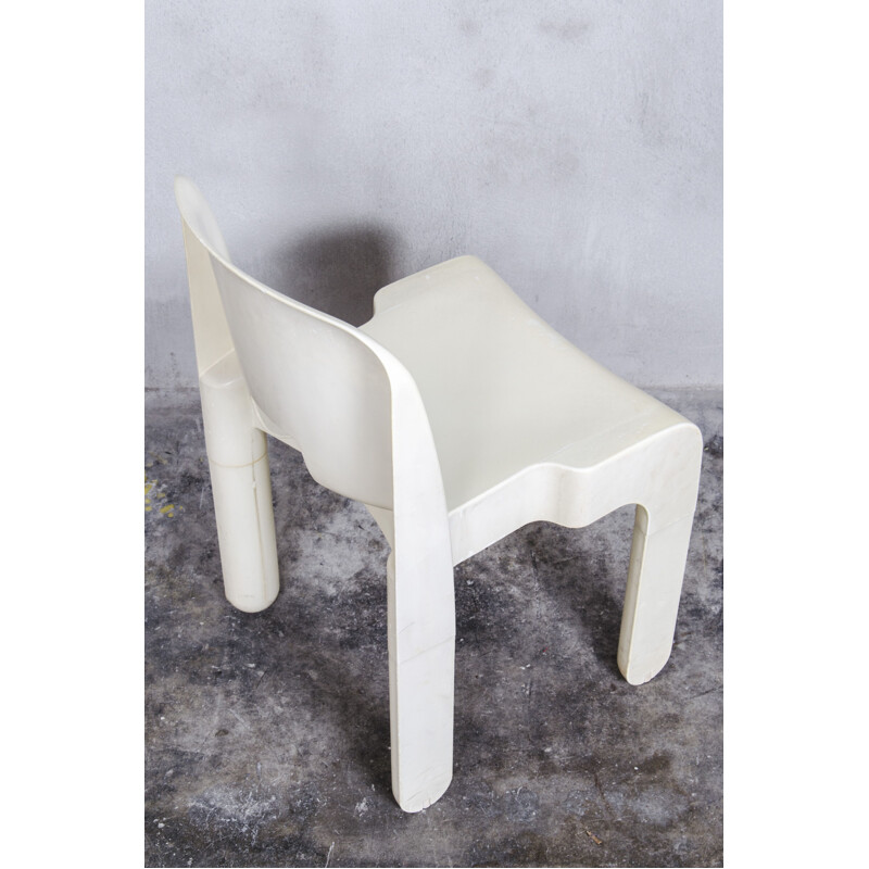 Suite de 6 chaises vintage 4867 Universale plastique par Joe Colombo pour Kartell
