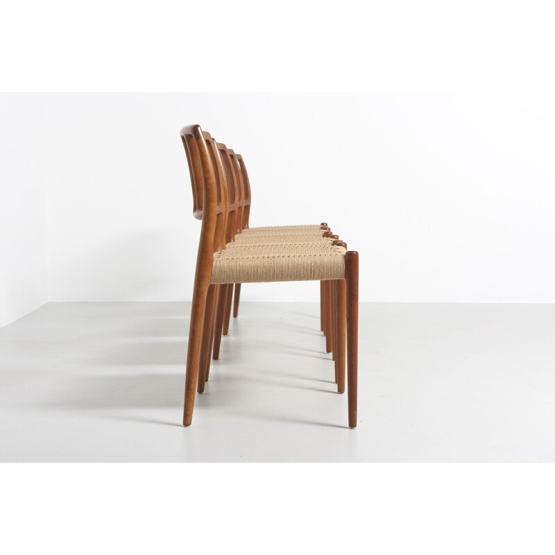 4 chaises à repas vintage par Niels O. Moller,1970