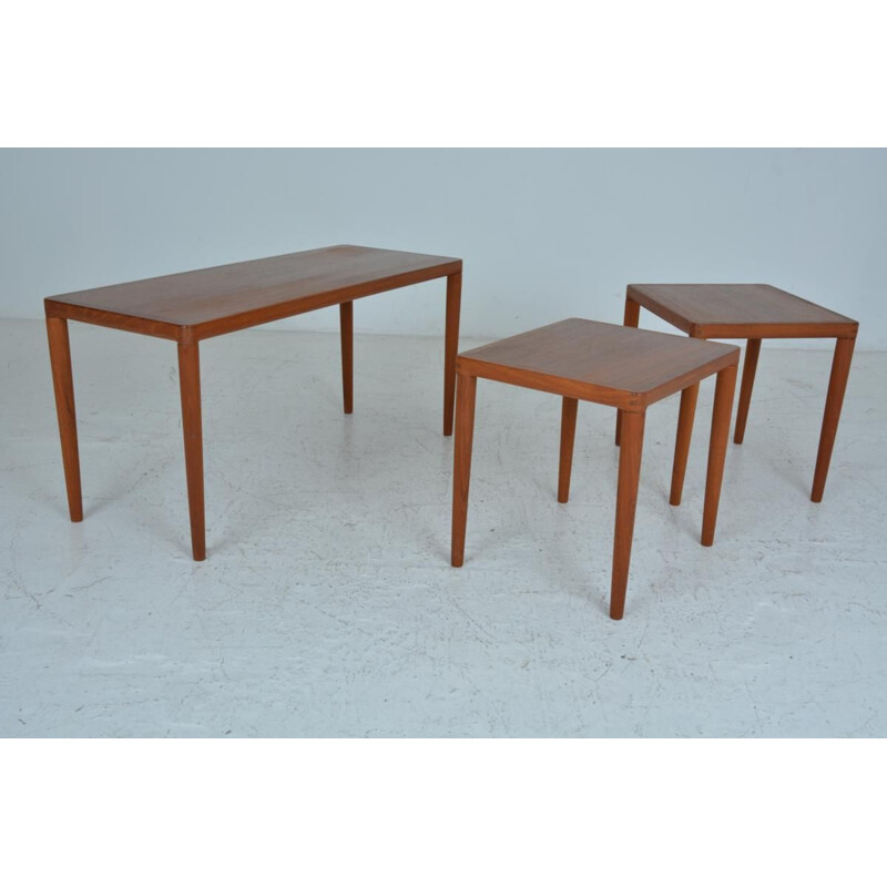 Vintage nesting tables in teak Scandinavian 1960s