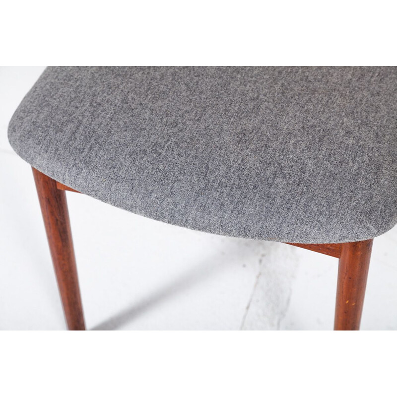 Ensemble de 4 chaises vintage pour Sibast en tissu gris et palissandre 1960