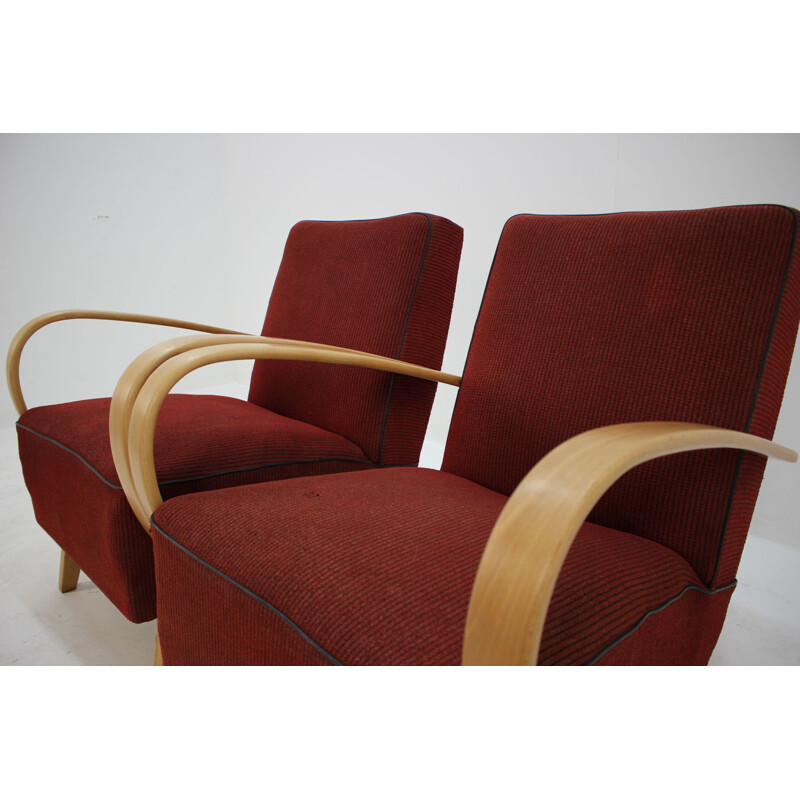 Set of 2 vintage armchairs by Jindřich Halabala in oak and red fabric 1950