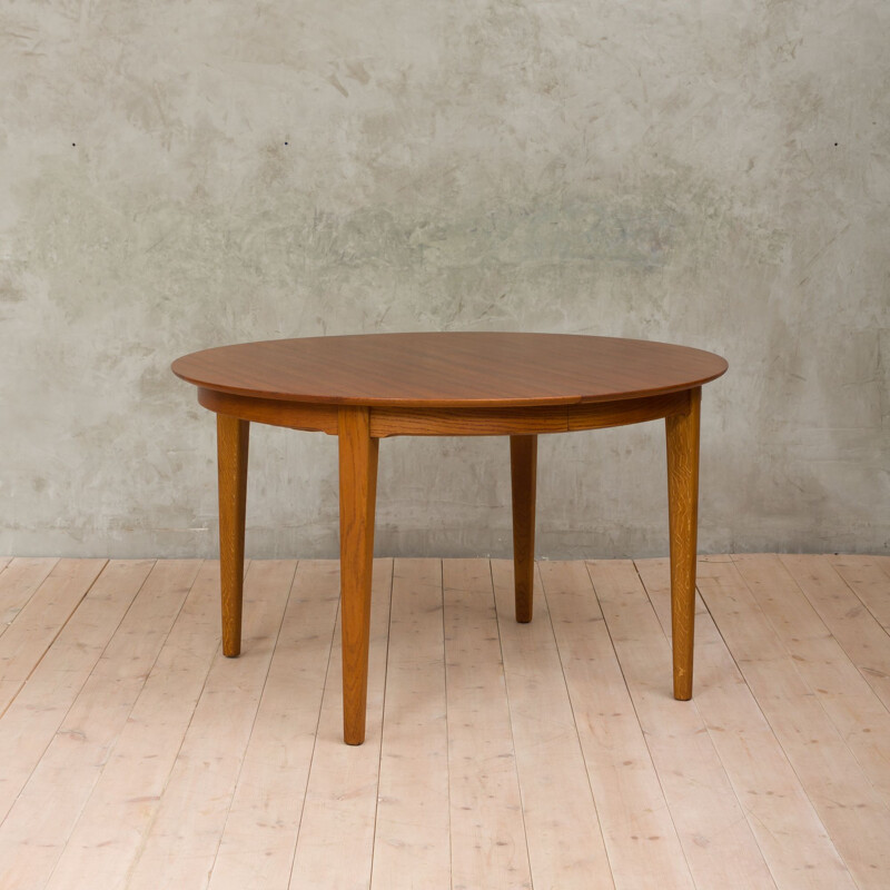 Vintage extendable table for Soro in teak and oak 1960