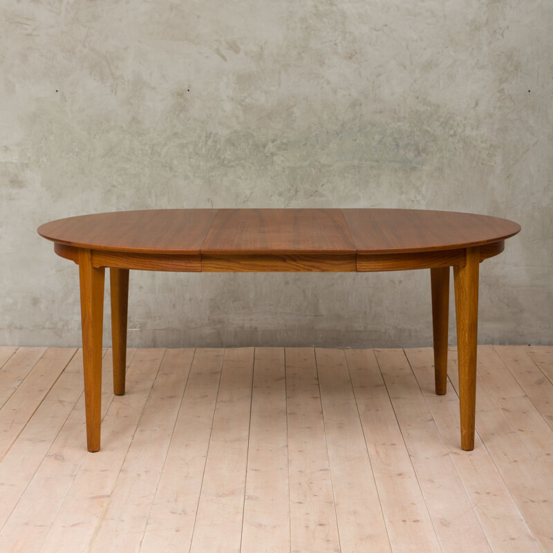 Vintage extendable table for Soro in teak and oak 1960