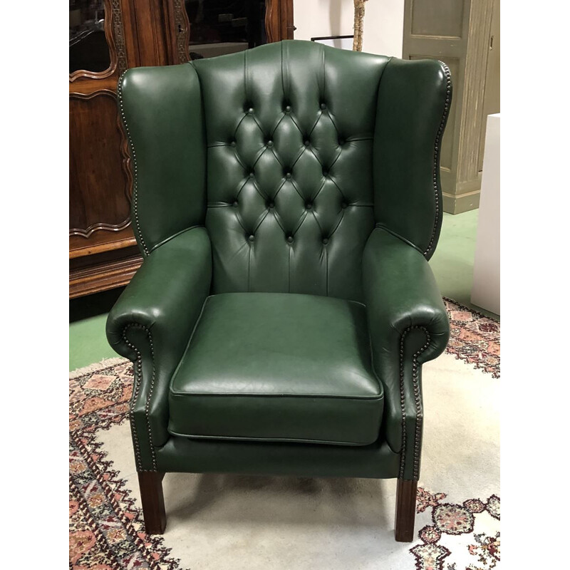 Vintage Chesterfield armchair in green leather 1970