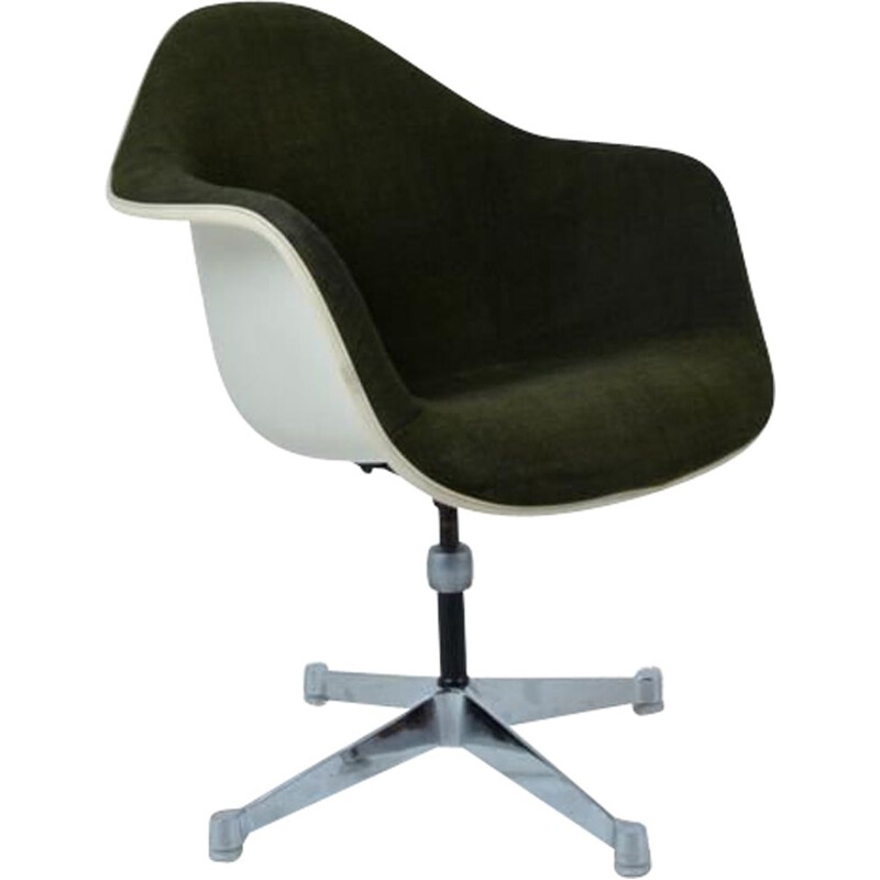 Vintage desk chair swivel by Charles and Ray Eames Herman Miller Edition 60s 