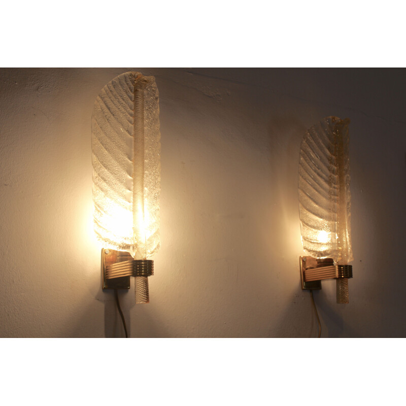 Pair of vintage leaf sconces for Barovier & Toso in Murano glass and brass