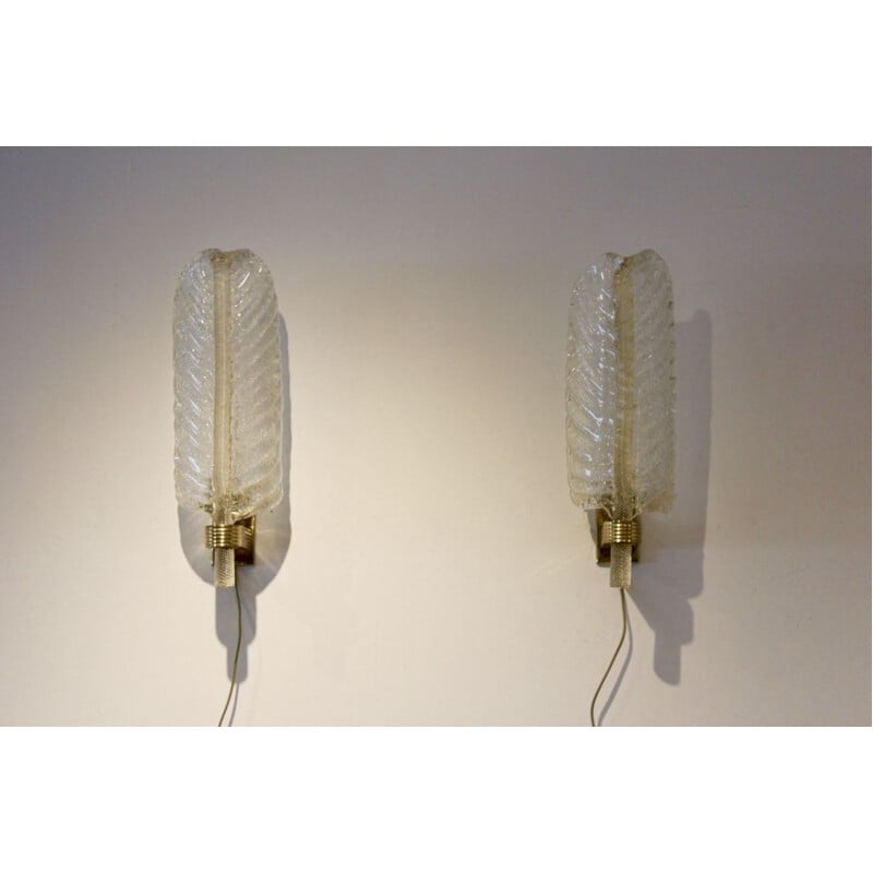 Pair of vintage leaf sconces for Barovier & Toso in Murano glass and brass