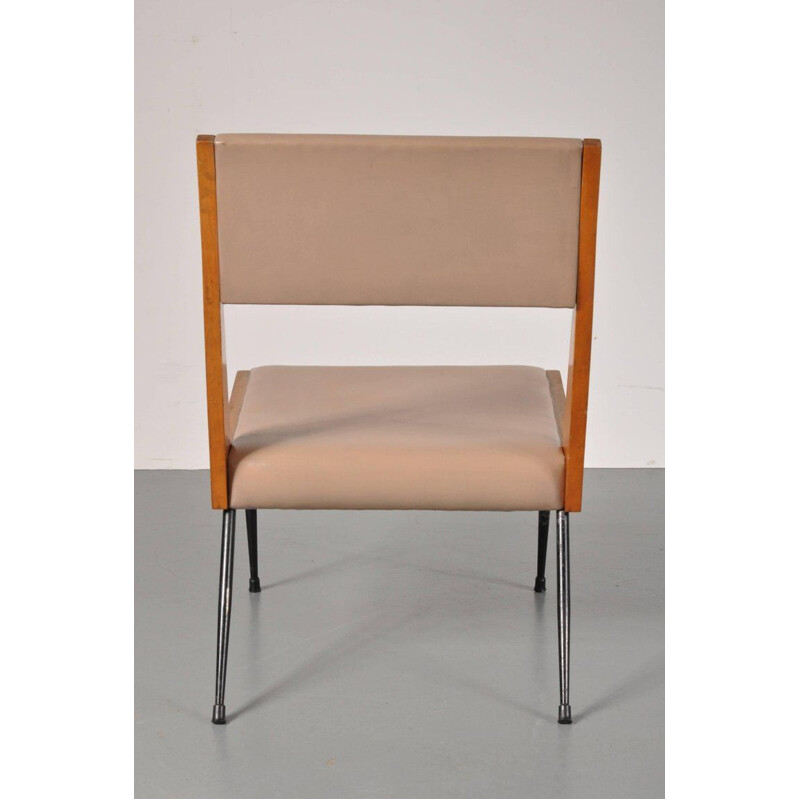 Vintage italian chair in beige leatherette and beechwood 1950