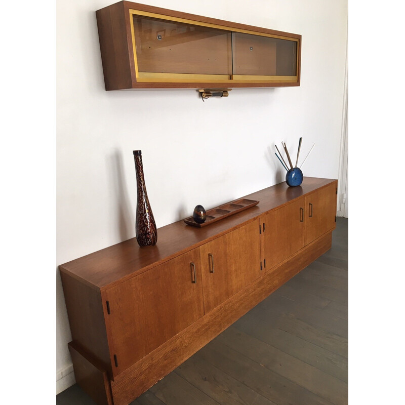 Enfilade vintage scandinave avec étagère murale en teck et laiton 1960 