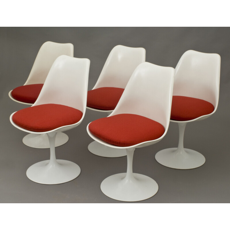 Suite de 5 chaises Tulip par Eero Saarinen