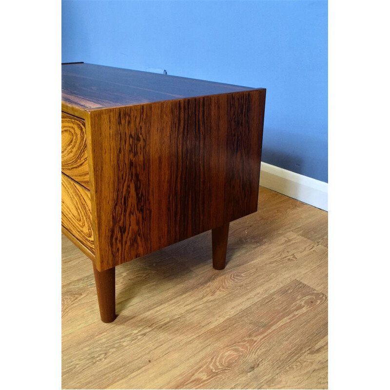 Danish chest of 4 drawers in rosewood