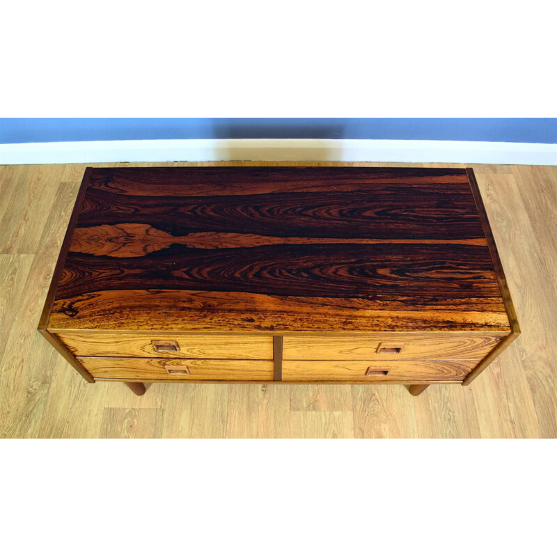 Danish chest of 4 drawers in rosewood