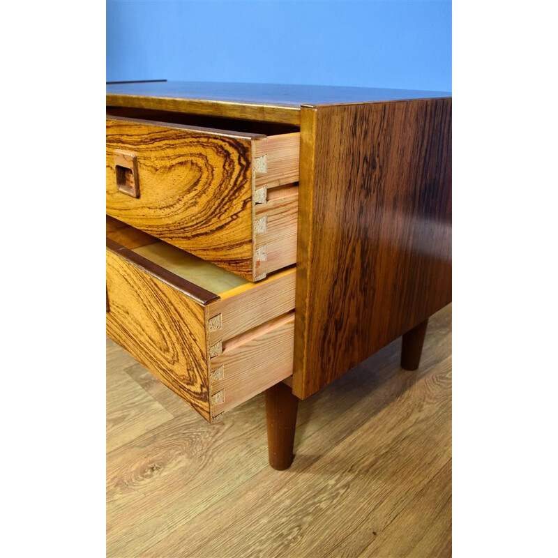 Danish chest of 4 drawers in rosewood