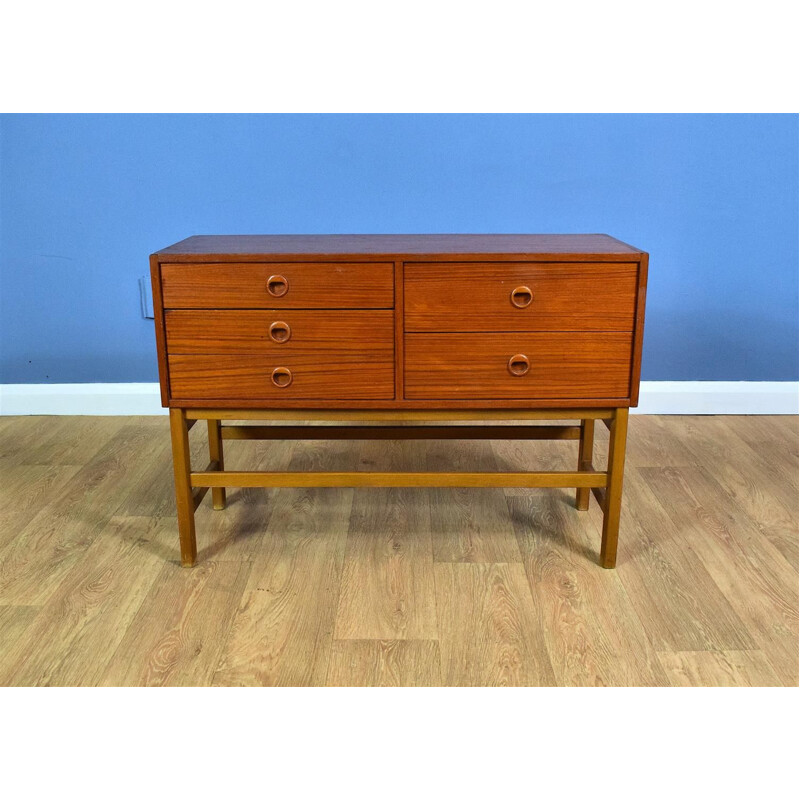 Danish chest of 5 drawers in teak