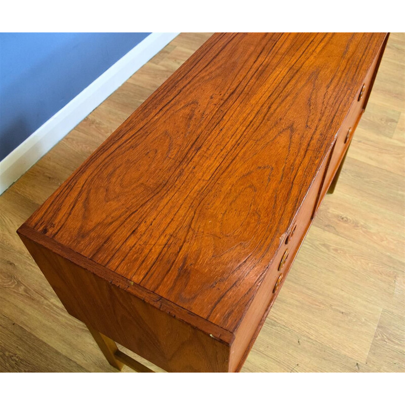 Danish chest of 5 drawers in teak