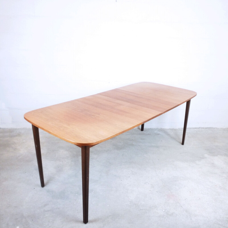 Vintage dining table extendable in teak 1960