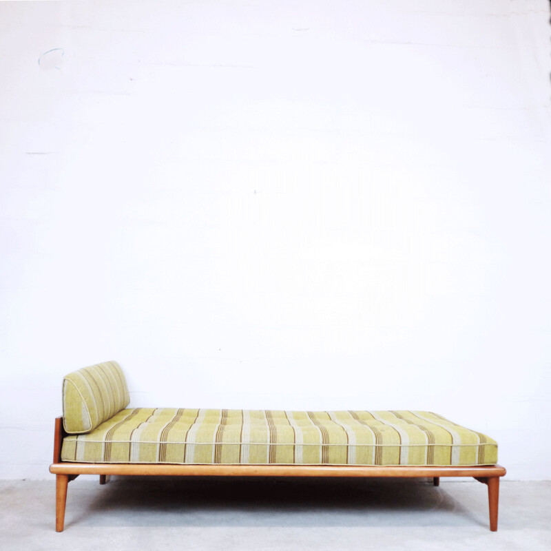 Vintage daybed in teak Danish, 1960