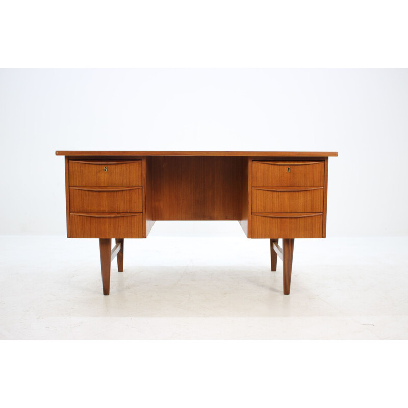 Vintage Writing Desk in Teak Danish 1960s 