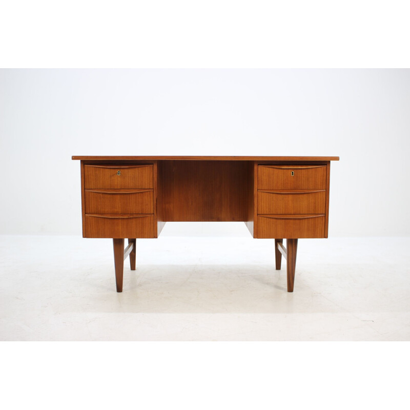 Vintage Writing Desk in Teak Danish 1960s 