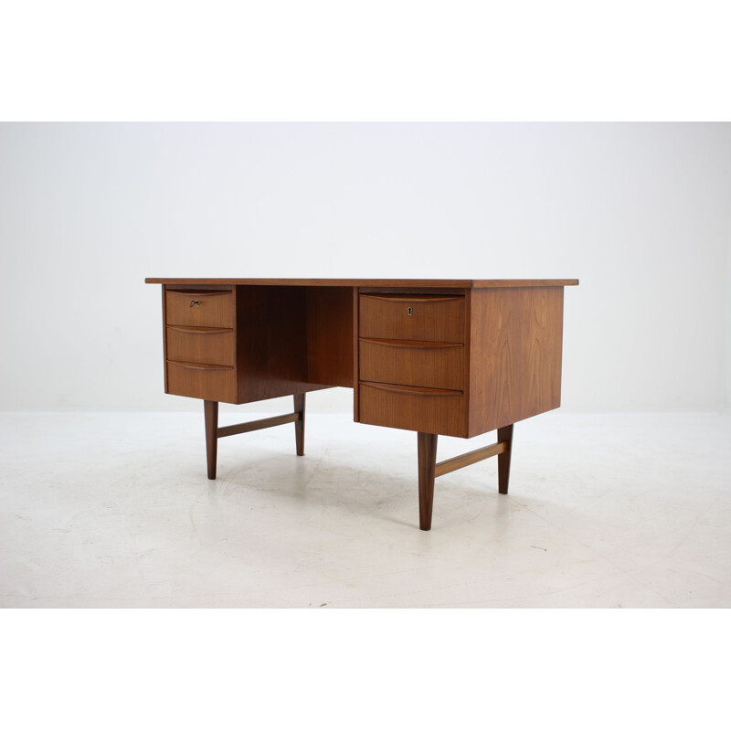 Vintage Writing Desk in Teak Danish 1960s 