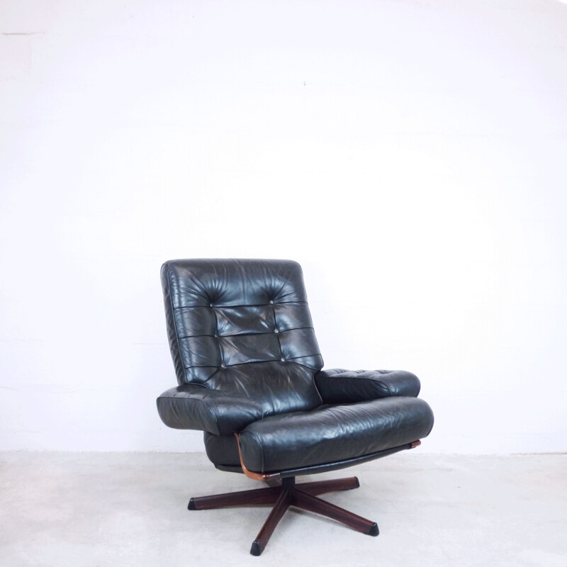 Vintage armchair by Gote-Mobel in leather, Sweden 1970