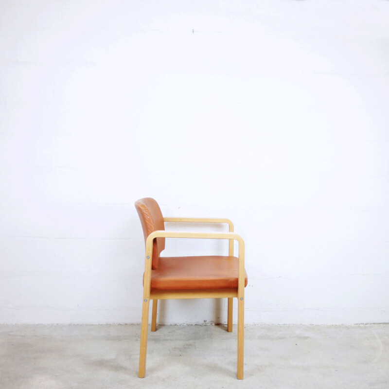 Vintage Sessel aus braunem Leder und Buche, Schwedisch 1990