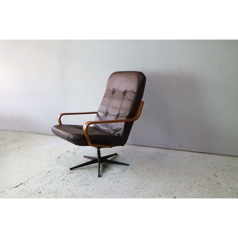 Vintage Lounge chair in leather 1970s Danish