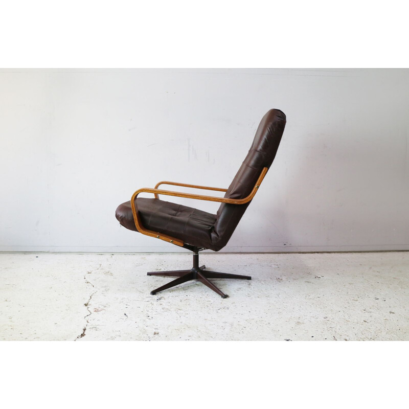 Vintage Lounge chair in leather 1970s Danish