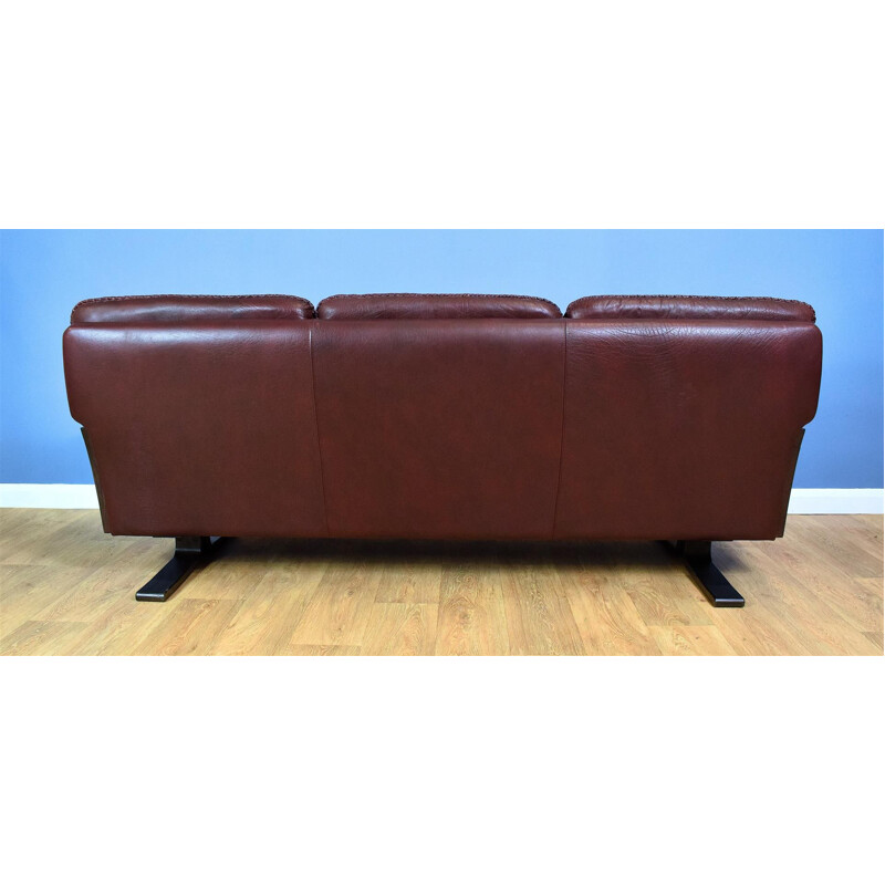 Vintage Swedish Burgundy Leather sofa by Arne Norell 1970s